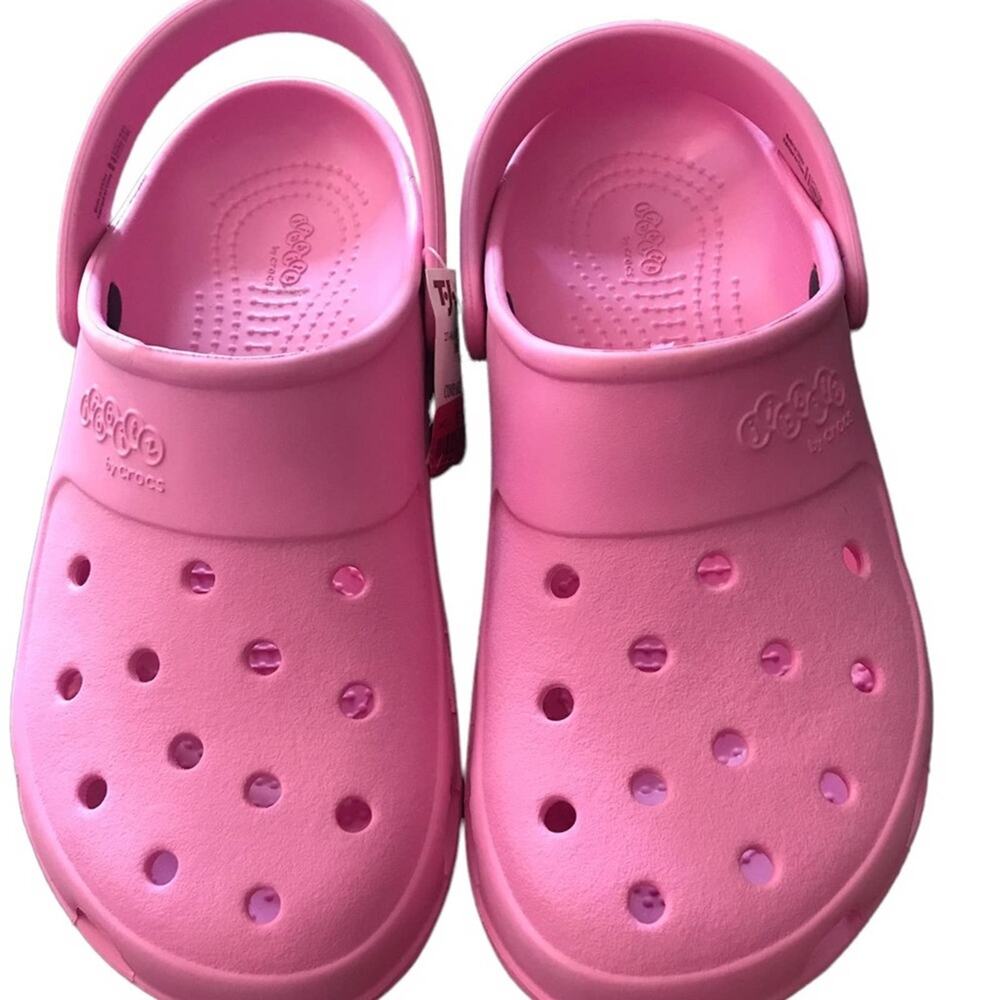 NWT JIBBITZ BY CROCS HOT PINK CLASSIC CLOG, SIZE W8